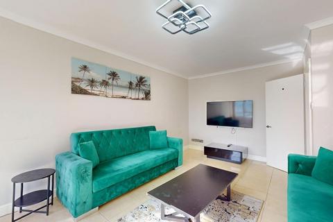1 bedroom flat to rent, The Water Gardens, London W2
