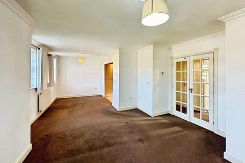 2 bedroom flat for sale, Bishopfields Drive, York, YO26