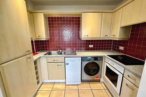2 bedroom flat for sale, Bishopfields Drive, York, YO26