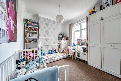 2 bedroom apartment for sale, Inverness Avenue, Westcliff-on-Sea, Essex