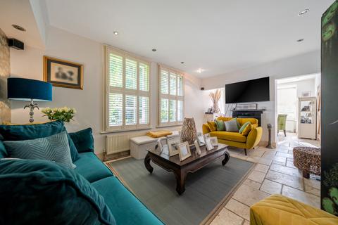 2 Paddock Way, Chislehurst, BR7 6PH