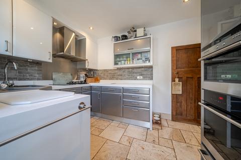 2 Paddock Way, Chislehurst, BR7 6PH