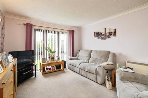 1 bedroom apartment for sale, Meadow Court, Gorleston-on-Sea NR31