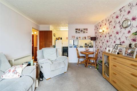 1 bedroom apartment for sale, Meadow Court, Gorleston-on-Sea NR31