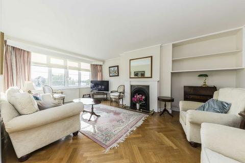 undefined, Mount Avenue, London W5
