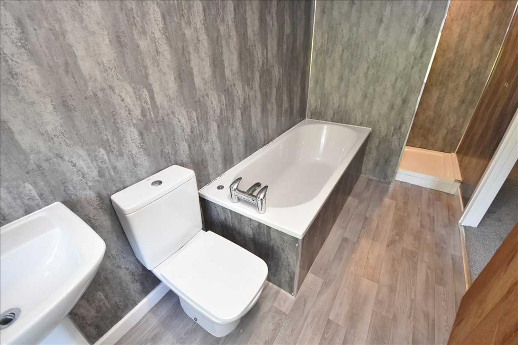 Bath/Shower Room