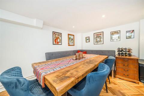 2 bedroom flat for sale, Lyham Road, London SW2