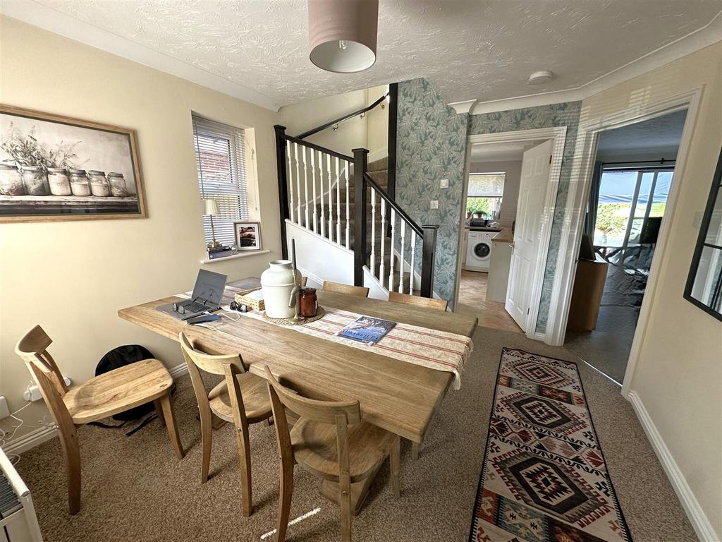 Dining room.JPG