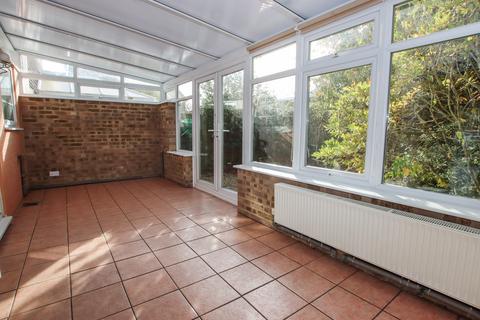3 bedroom house for sale, Samber Close, Lymington, Hampshire, SO41