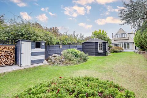 Arterial Road, Leigh-On-Sea SS9
