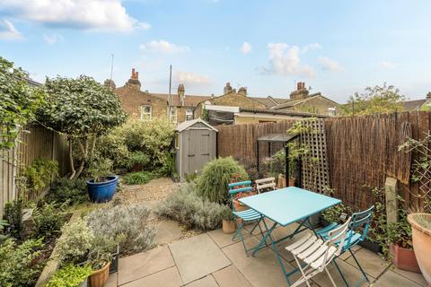 27 Rathmore Road, London, SE7 7QP