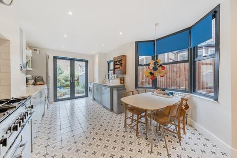 27 Rathmore Road, London, SE7 7QP