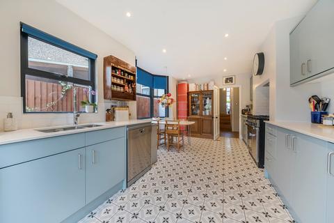 27 Rathmore Road, London, SE7 7QP