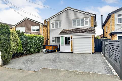 4 bedroom detached house for sale, Nipsells Chase, Mayland, Chelmsford