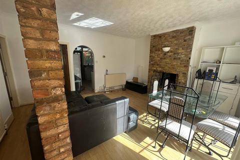 undefined, Vegal Crescent, Englefield Green