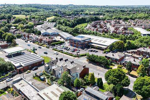 Warehouse to rent, 574 Manchester Rd Bury BL9 9SW