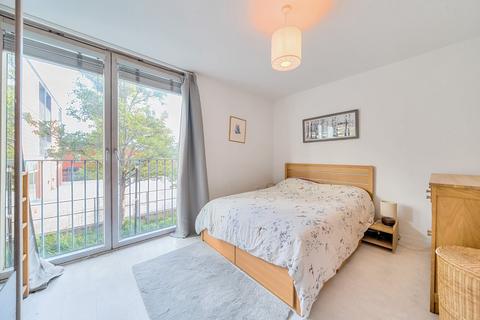 1 bedroom flat for sale, Lillie Road, London, SW6