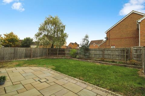 18 Bergman Close, Swindon, SN25 4XQ