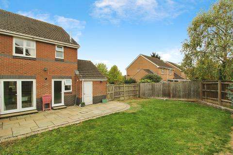 18 Bergman Close, Swindon, SN25 4XQ