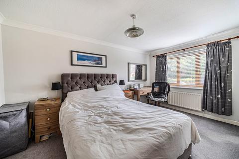 undefined, Broadlands Close, Bentley, Farnham, Hampshire, GU10
