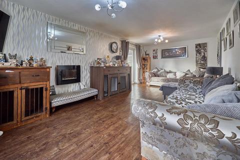 4 bedroom detached house for sale, Cardinal Drive, Burbage, Hinckley