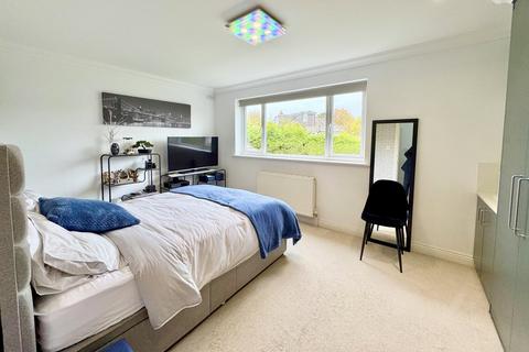 4 bedroom detached house for sale, Seafield Drive, Southbourne, Bournemouth, BH6