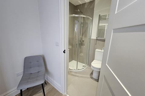 1 bedroom in a house share to rent, Leamington Road, Southend-On-Sea