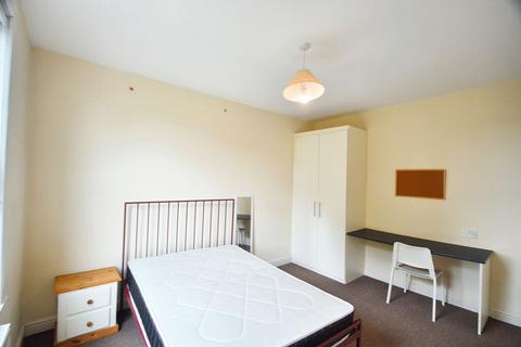 undefined, Winfield Place, Leeds LS2