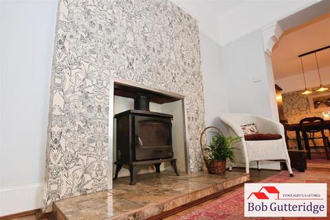4 bedroom detached house for sale, Clare Avenue, Porthill, Newcastle
