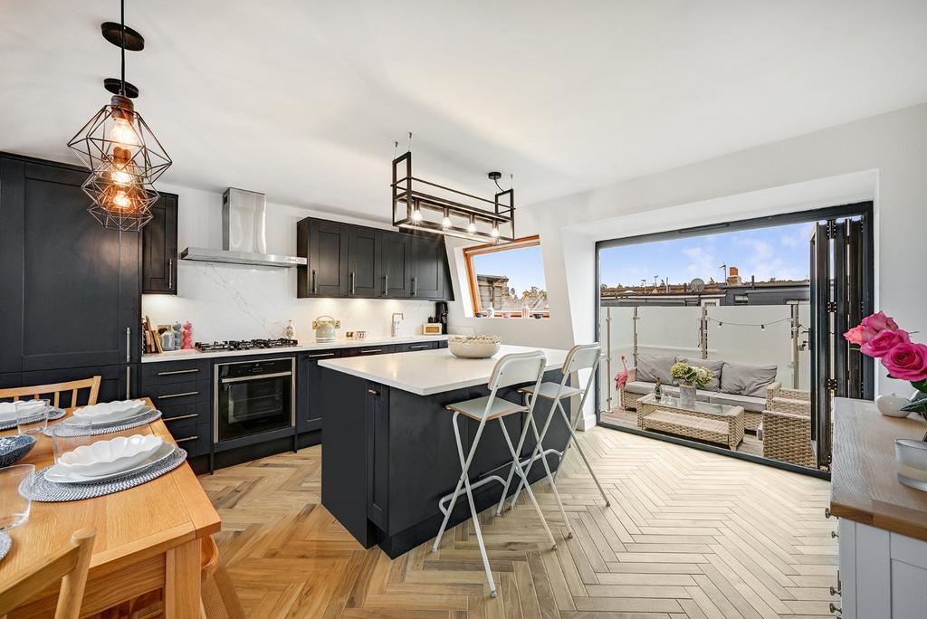 Kitchen / Dining