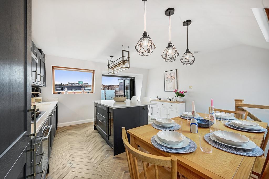 Kitchen / Dining