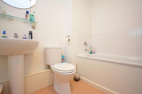 2 bedroom flat to rent, Stillwater Drive, Manchester, Greater Manchester, M11