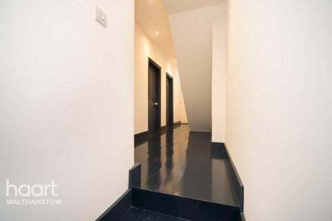 undefined, Carr Road, LONDON