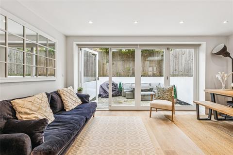 3 bedroom apartment for sale, Salcott Road, London, SW11
