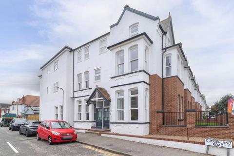 2 bedroom penthouse for sale, Cumberland Road, Cliftonville, Margate, Kent, CT9