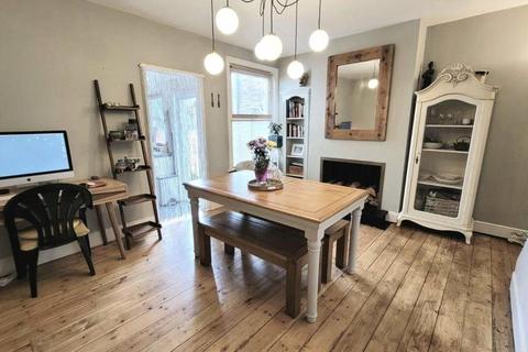 undefined, St. James Road, Hertfordshire WD18