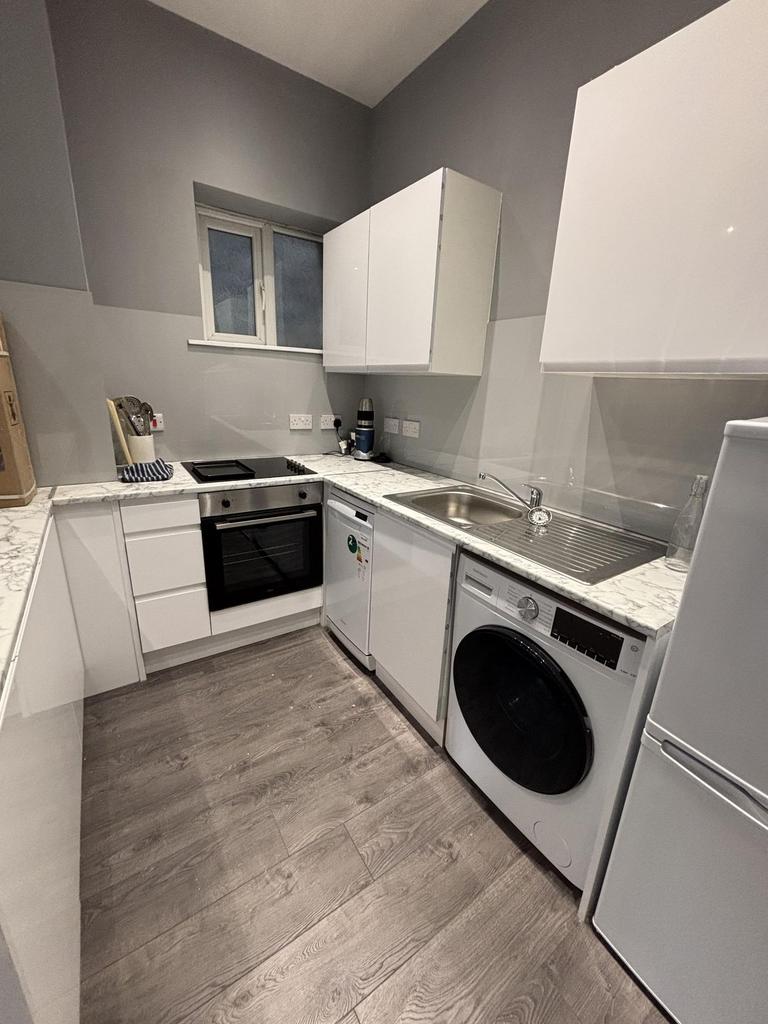 Modern and functional kitchen with integrated a...