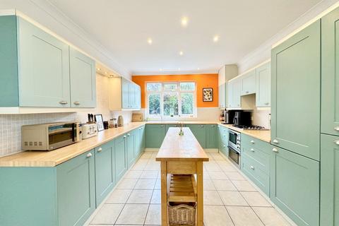 undefined, Geneva Avenue, Southbourne , Bournemouth, BH6