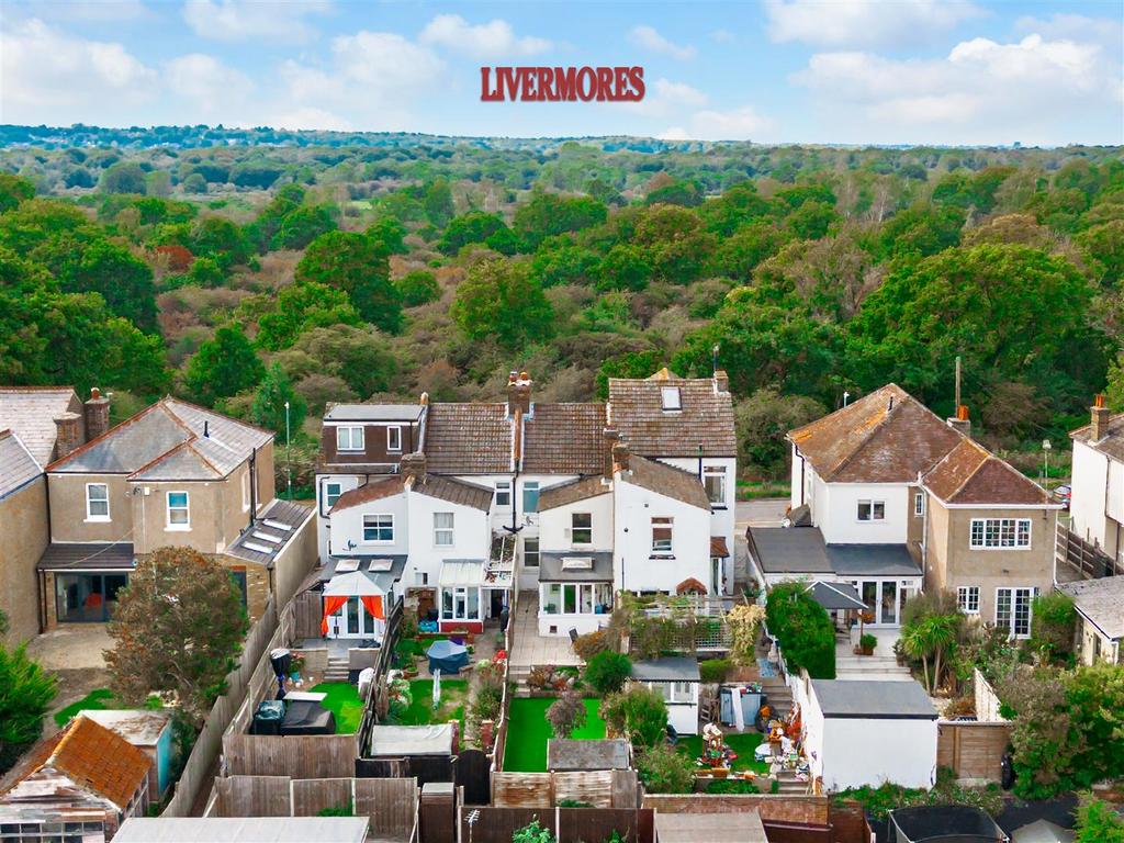 Views 3.jpg