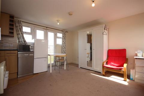 Western Avenue, Acton W3 0PL