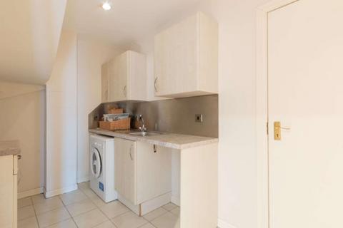 undefined, 0071L Gayfield Place Lane, Edinburgh, EH1 3NZ