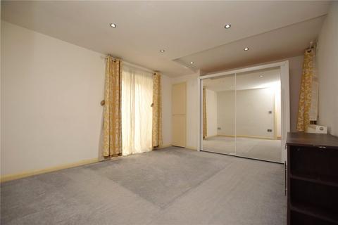 undefined, High Road, Chadwell Heath, Romford, RM6