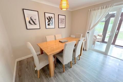 undefined, Rothbury Park, New Milton, Hampshire. BH25 6TR