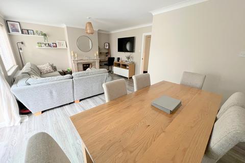 undefined, Rothbury Park, New Milton, Hampshire. BH25 6TR