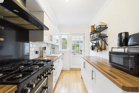 26a Gilbert Road, Romford, RM1 3BX
