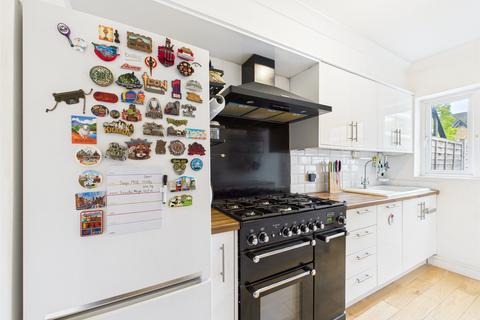 26a Gilbert Road, Romford, RM1 3BX