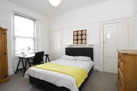 7 bedroom house share to rent, 18 Alexandra Road