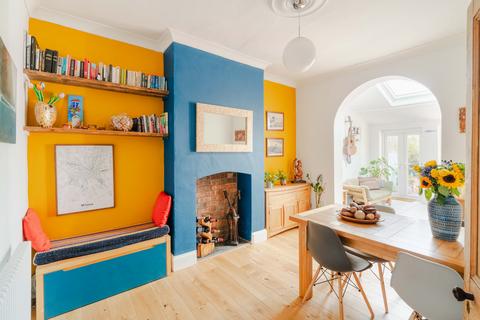 undefined, Bristol BS5