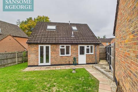 undefined, Bracken Bank, Lychpit, Basingstoke, Hampshire, RG24