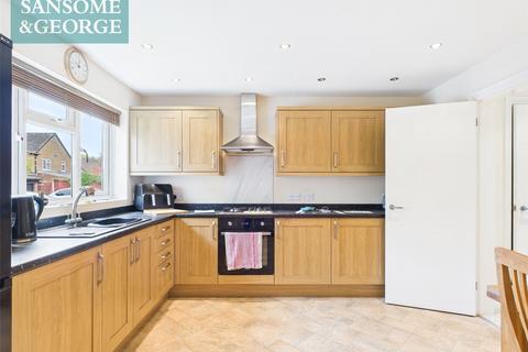 undefined, Bracken Bank, Lychpit, Basingstoke, Hampshire, RG24